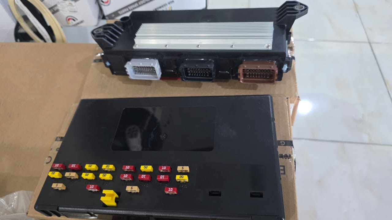 بوكس كهرباء(فيوزات)